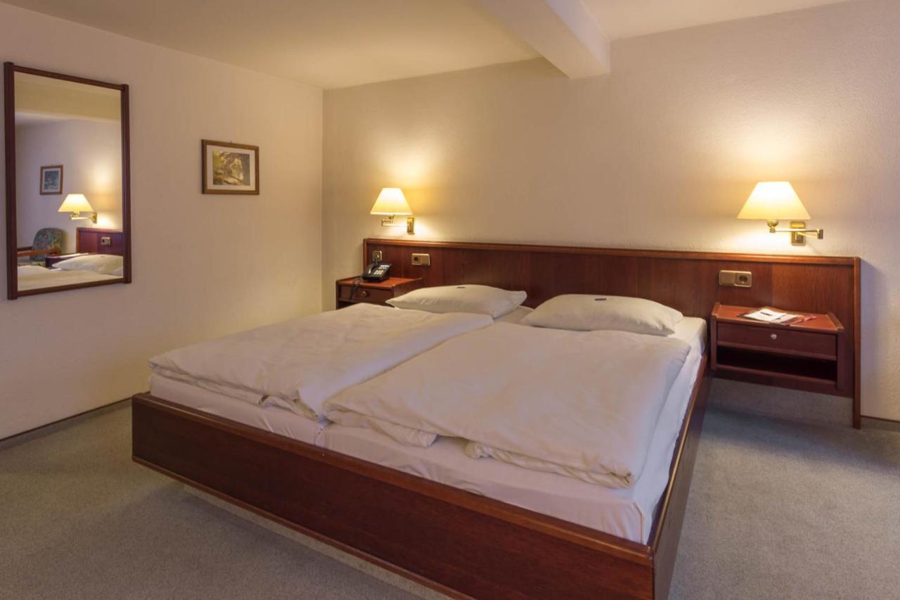 Hotel Altdeutsche Weinstuben Freyburg Kültér fotó