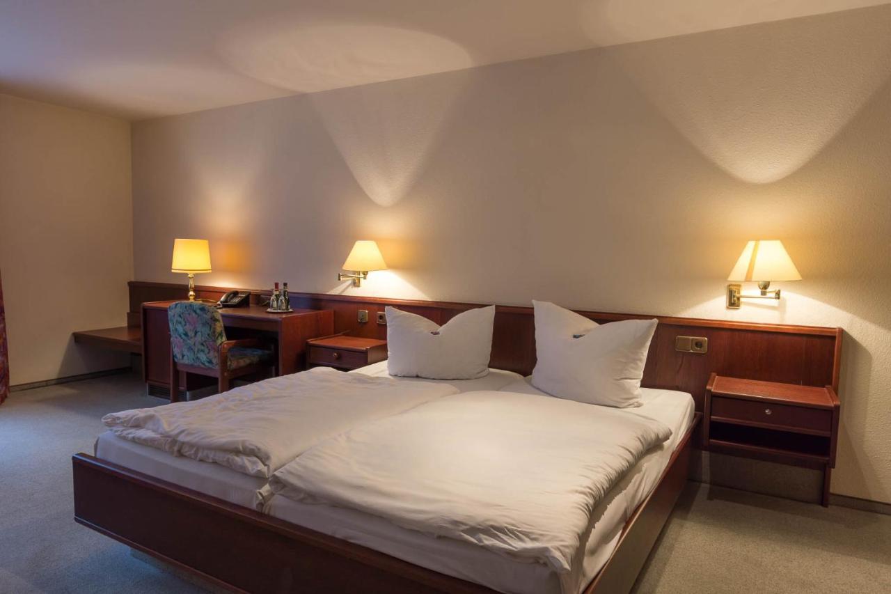 Hotel Altdeutsche Weinstuben Freyburg Kültér fotó